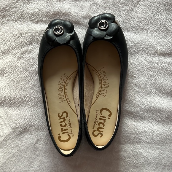 Circus by Sam Edelman black flats size 6 - Picture 2 of 5